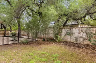 10903 Rock Island Dr, Austin, TX 78717 - Photo 33