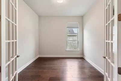 402 Gulfton Street, Lakeway, TX 78738 - Photo 9