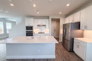 124 Crescent St, Georgetown, TX 78626 - Photo 3