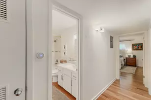 2303 East Side Dr, Austin, TX 78704 - Photo 21