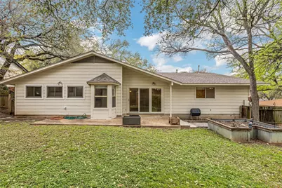 2203 Farnswood Circle, Austin, TX 78704 - Photo 27