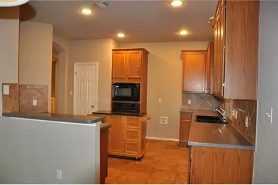 507 Las Colinas Drive, Leander, TX 78641 - Photo 5