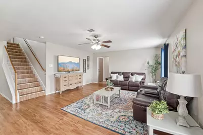 130 Killian Loop, Hutto, TX 78634 - Photo 5