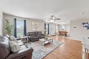 130 Killian Loop, Hutto, TX 78634 - Photo 5