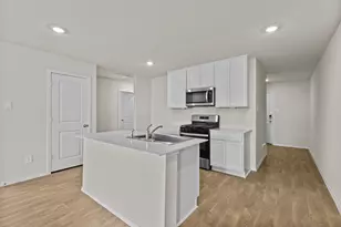 406 Low Pasture Trl, San Marcos, TX 78666 - Photo 5