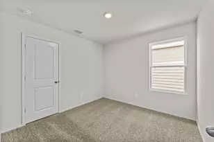 406 Low Pasture Trl, San Marcos, TX 78666 - Photo 9