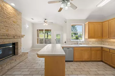 509 Meadow Oaks Drive, Dripping Springs, TX 78620 - Photo 7