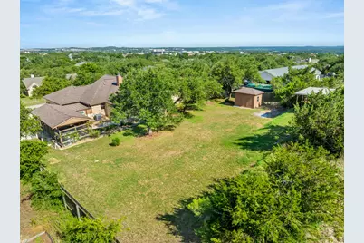 509 Meadow Oaks Drive, Dripping Springs, TX 78620 - Photo 25