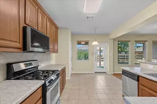 107 Buck Shot Ct, Bastrop, TX 78602 - Photo 13