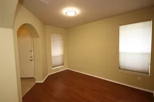 107 Buck Shot Ct, Bastrop, TX 78602 - Photo 5