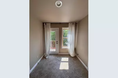 201 W 33rd Street #B, Austin, TX 78705 - Photo 17