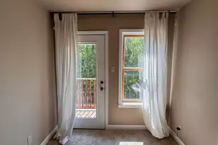 201 W 33rd St, Austin, TX 78705 - Photo 17