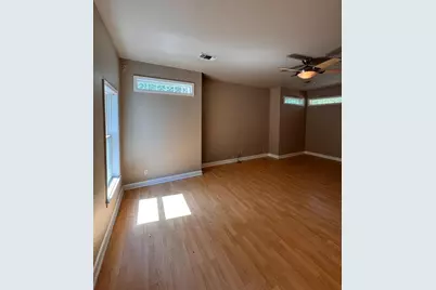 201 W 33rd Street #B, Austin, TX 78705 - Photo 5