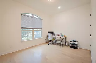 813 Sunny Ridge Dr, Leander, TX 78641 - Photo 5