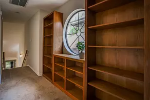 4451 Stony Meadow Ln, Austin, TX 78731 - Photo 9