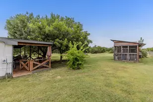 706 Phillip Ln, Liberty Hill, TX 78642 - Photo 7