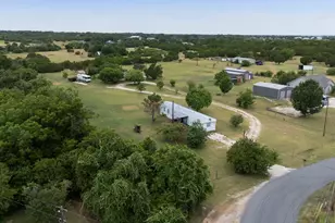 706 Phillip Ln, Liberty Hill, TX 78642 - Photo 13