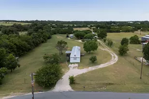 706 Phillip Ln, Liberty Hill, TX 78642 - Photo 9