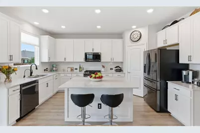 323 Blackbear Drive, Hutto, TX 78634 - Photo 3