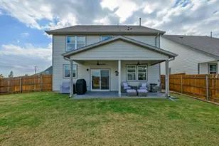 323 Blackbear Dr, Hutto, TX 78634 - Photo 39