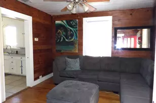 459 E Commerce St, New Braunfels, TX 78130 - Photo 3