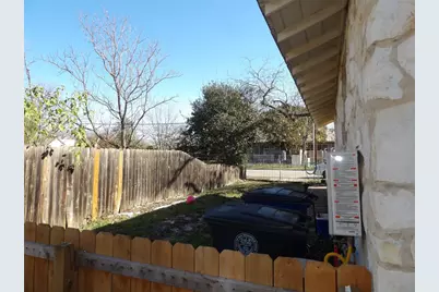 459 E Commerce Street, New Braunfels, TX 78130 - Photo 19