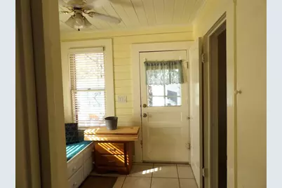 459 E Commerce Street, New Braunfels, TX 78130 - Photo 15