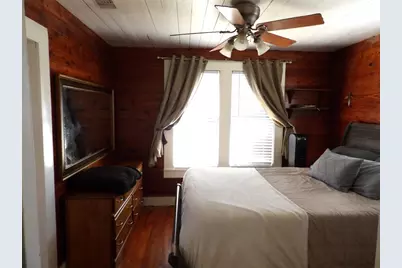 459 E Commerce Street, New Braunfels, TX 78130 - Photo 9