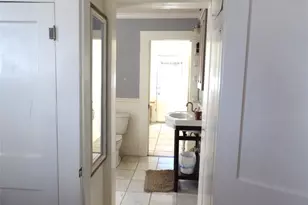 459 E Commerce St, New Braunfels, TX 78130 - Photo 11