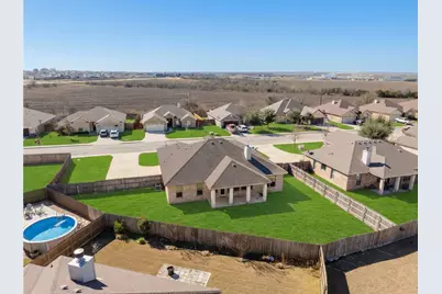304 Jake Drive, Jarrell, TX 76537 - Photo 31