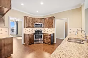 304 Jake Dr, Jarrell, TX 76537 - Photo 9