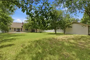 206 N Fm 1660, Hutto, TX 78634 - Photo 35