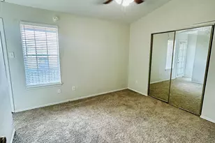 1818 River Crossing Cir, Austin, TX 78741 - Photo 13