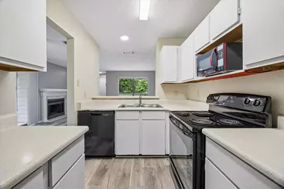 2018 W Rundberg Ln Lane #13A, Austin, TX 78758 - Photo 5