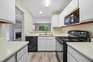 2018 W Rundberg Ln Ln, Austin, TX 78758 - Photo 5