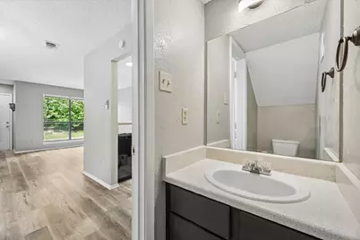 2018 W Rundberg Ln Lane #13A, Austin, TX 78758 - Photo 11