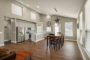 177 Mokulua Ln, Bastrop, TX 78602 - Photo 7