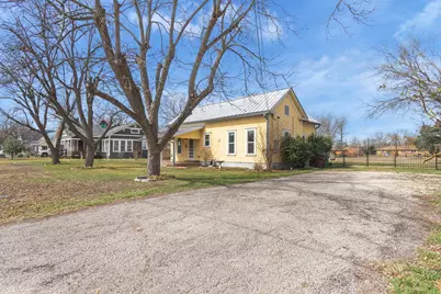 703 Bois D'Arc Street, Lockhart, TX 78644 - Photo 5