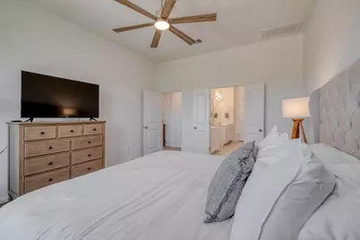 19524 Landmark Drive, Pflugerville, TX 78660 - Photo 13