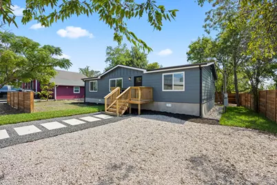 404 E Pecan Street, Taylor, TX 76574 - Photo 17