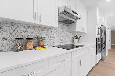 10616 Spicewood Parkway, Austin, TX 78750 - Photo 9