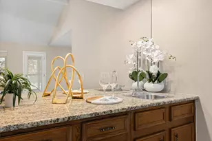 10915 Thicket Trail, Austin, TX 78750 - Photo 11