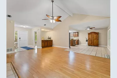 10915 Thicket Trail, Austin, TX 78750 - Photo 3