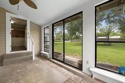 500 W Austin Street, Luling, TX 78648 - Photo 29