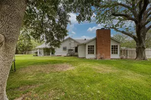 500 W Austin St, Luling, TX 78648 - Photo 31