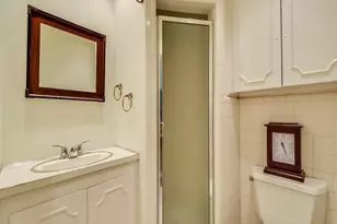 800 Leonard St, Austin, TX 78705 - Photo 21