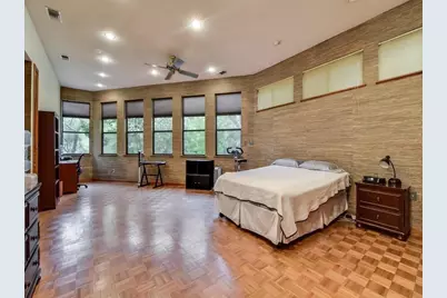 800 Leonard Street, Austin, TX 78705 - Photo 17