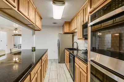 20220 Doe Run, Lago Vista, TX 78645 - Photo 15