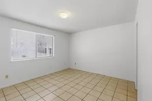 2711 Sunny Ln, Taylor, TX 76574 - Photo 13