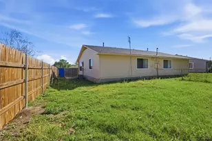 2711 Sunny Ln, Taylor, TX 76574 - Photo 31